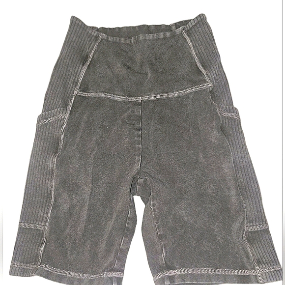 Aerie Offline Brown Shorts With Side Pockets - Picture 1 of 2